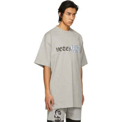 VETEMENTS 灰色 VERTICAL CUT-UP LOGO T 恤
