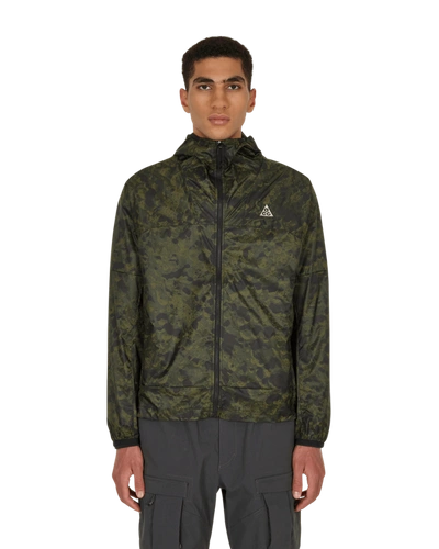 Shop Nike Windproof Cinder Jacket In Sequoia/black