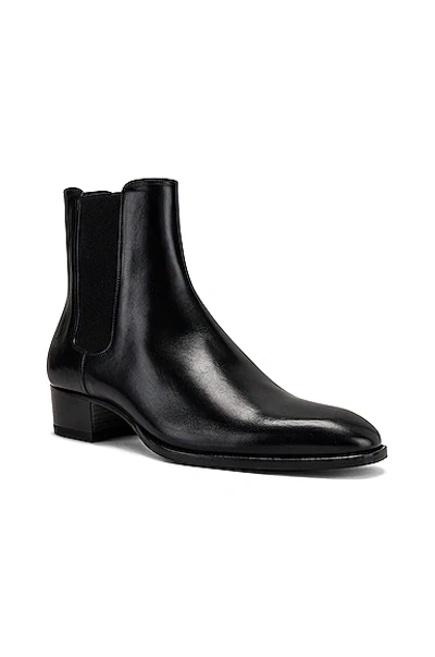 Shop Saint Laurent Wyatt Chelsea Boot In Nero