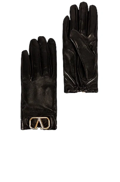 Shop Valentino Vlogo Signature Gloves In Nero