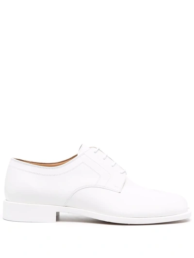 Shop Maison Margiela Tabi-toe Lace-up Shoes In Weiss