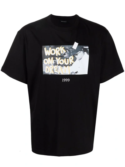 Shop Throwback Slogan-print Cotton T-shirt In Schwarz