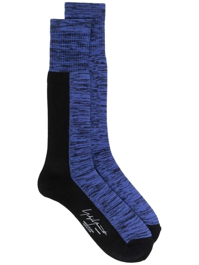 Shop Yohji Yamamoto Logo Ankle Socks In Blue