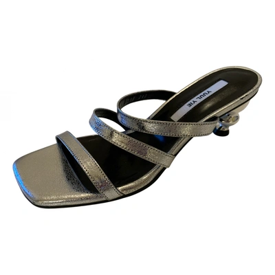 Pre-owned Yuul Yie Leather Sandal In Silver