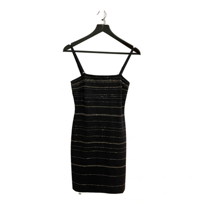 Pre-owned Donna Karan Mid-length Dress In Black