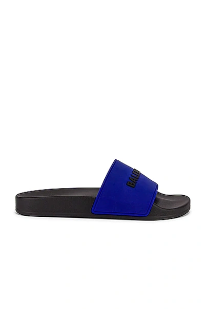 Shop Balenciaga Logo Pool Slide In Blue & Black