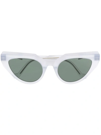 Shop Vava Eyewear Cat-eye Tinted Sunglasses In 白色