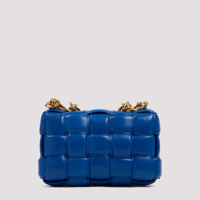 Shop Bottega Veneta Chain Cassette Bag In Blue