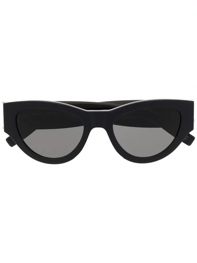 Shop Saint Laurent Logo Cat-eye Sunglasses In Schwarz