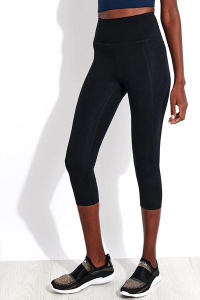 Shop Girlfriend Collective Capri Leggings In Black