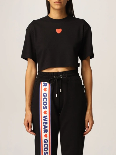 Shop Gcds T-shirt Lovely  Cotton Cropped T-shirt In Black