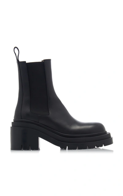 Bottega Veneta The Lug Leather Ankle Boots In Black