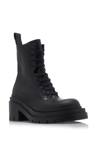 Bottega Veneta Womens Black Lug Lace-up Leather Combat Ankle Boots 3 In Black