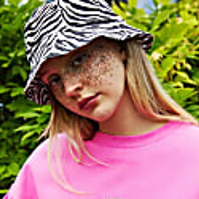 Quillattire Unisex Reversible Zebra Print Bucket Hat In Bucket
