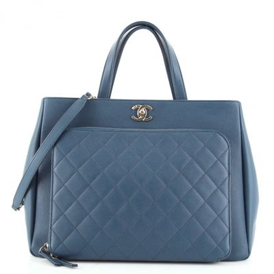 Pre-owned Chanel Business Affinity Leather Handbag In Blue
