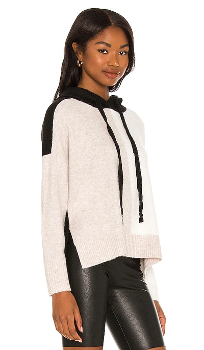 ROBBIE 连帽衫 – 自然拼接色