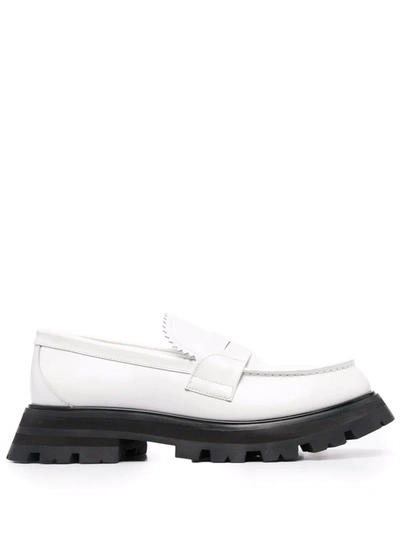 Alexander Mcqueen Wander Chunky Lug Loafers In 白色
