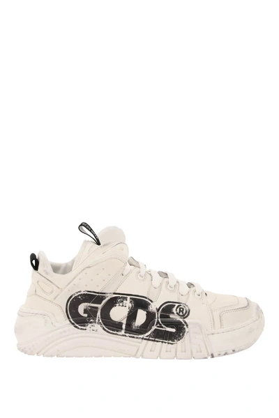 Shop Gcds Slim Skate Logo Sneakers In White,black