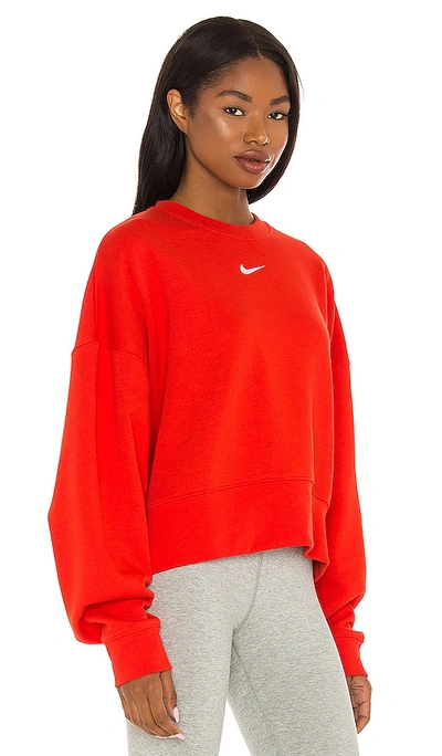 Shop Nike Nsw Collection Fleece Crew In Chili Red