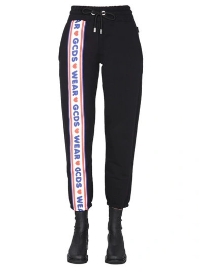 Shop Gcds Jogging Pants With Logo In Nero