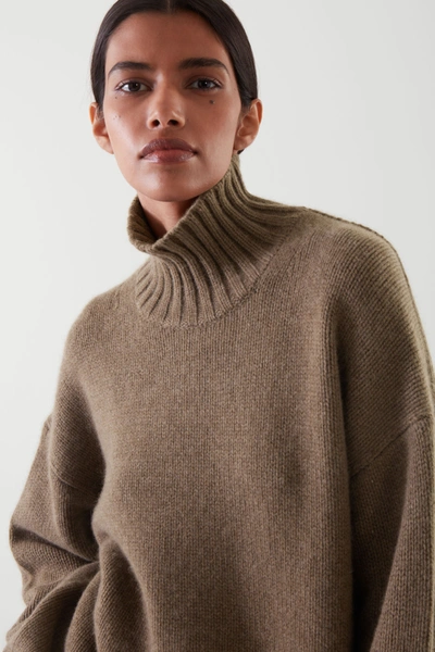 Cos Cashmere Funnel Neck Jumper In Brown