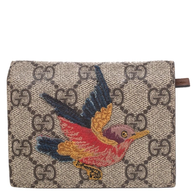 Pre-owned Gucci Beige Gg Supreme Canvas Limited Edition Bird Embroidered Bifold Card Holder