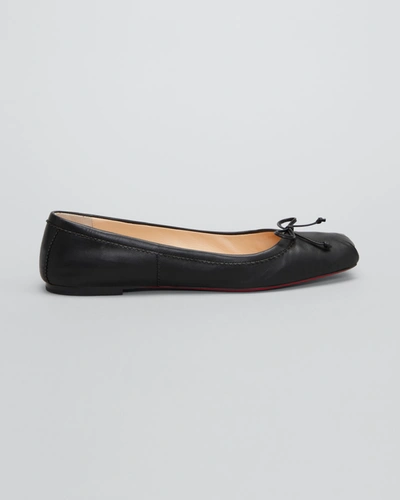 Shop Christian Louboutin Mamadrague Napa Bow Ballerina Flats In Black