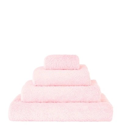 Shop Abyss & Habidecor Super Pile Bath Sheet 105cm X 180cm In Pink