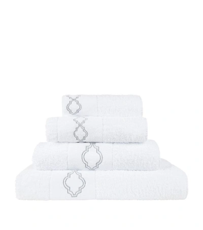 Shop Abyss & Habidecor Chanti Bath Towel (70cm X 140cm) In Silver