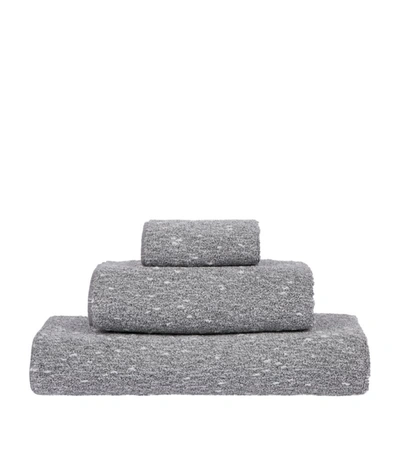 Shop Uchino Binchotan Bath Towel (70cm X 140cm) In Grey