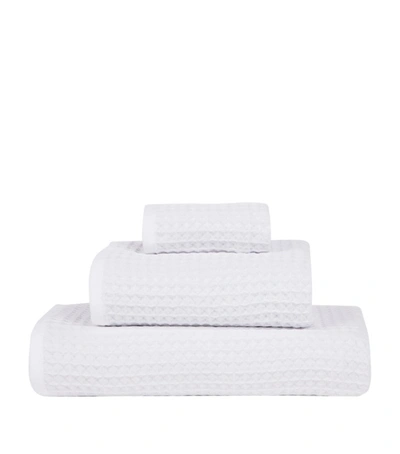 Shop Uchino Air Waffle Hand Towel (60cm X 100cm) In White