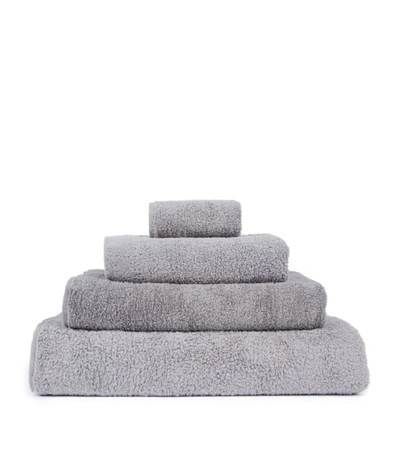 Shop Uchino Zero Twist Hand Towel (60cm X 100cm) In Grey