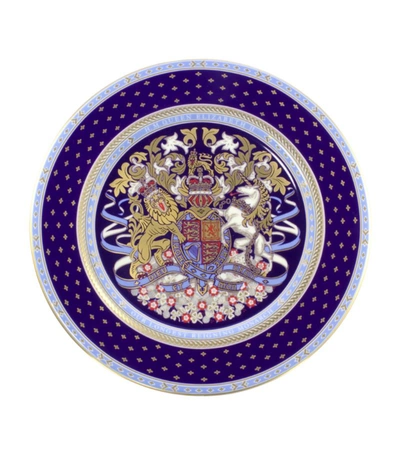 Shop Harrods Longest Reigning Monarch Commemorative Plate (27cm) In Multi