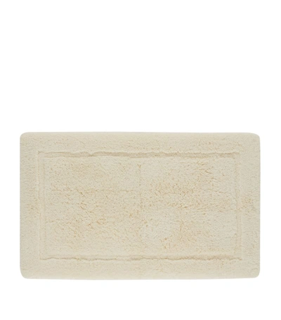 Shop Abyss & Habidecor Must Bath Mat (50cm X 80cm) In Ivory