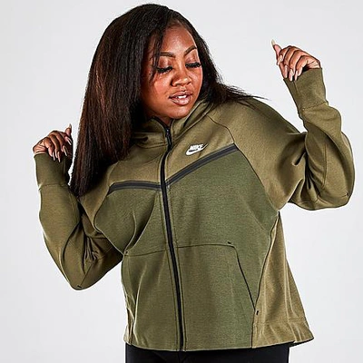 Plus size nike tech sale