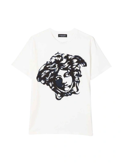 Shop Versace Young Unisex White T-shirt In Bianco/blu