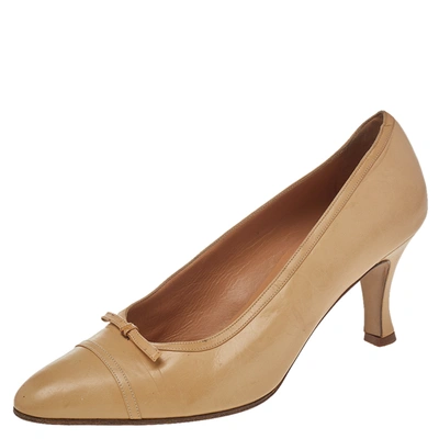 Pre-owned Celine Beige Leather Bow Detail Pumps Size 39