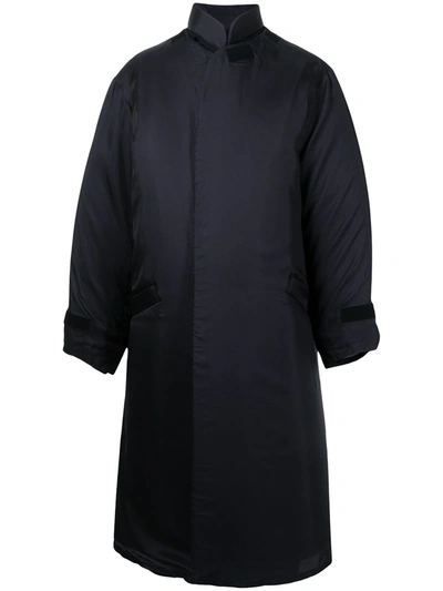 Shop Yohji Yamamoto Concealed-front Fastening Coat In Schwarz