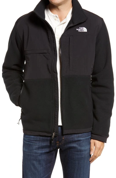 Shop The North Face Denali 2 Jacket In Tnf Black