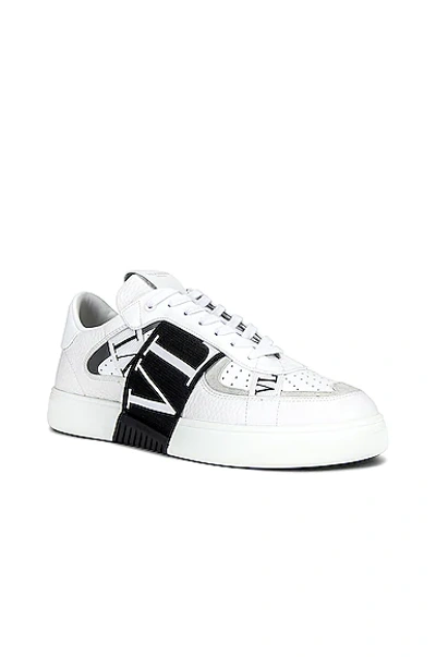 Valentino Vl7n Leather And Fabric Low-top Sneakers In White