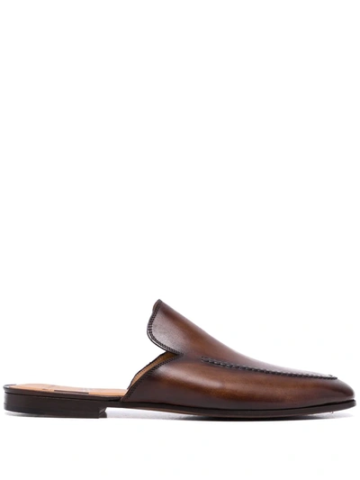 Shop Magnanni Boltisburg Slip-on Leather Loafers In 褐色