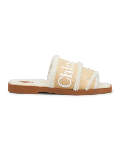 Shop Chloé Woody Shearling Logo Flat Sandals In Soft Tan