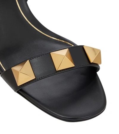 Valentino Roman Stud 60 Leather Sandal In 黑色