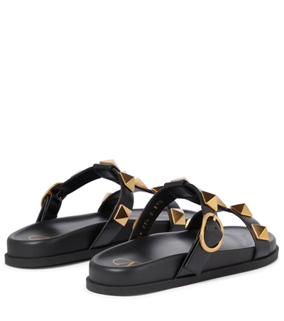 Valentino Roman Stud Leather Slides In 黑色