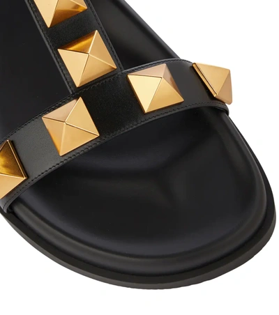 Valentino Roman Stud Leather Slides In 黑色