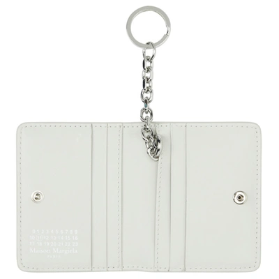 Shop Maison Margiela Off-white Patent Keyring Bifold Card Holder In T2003 Greige