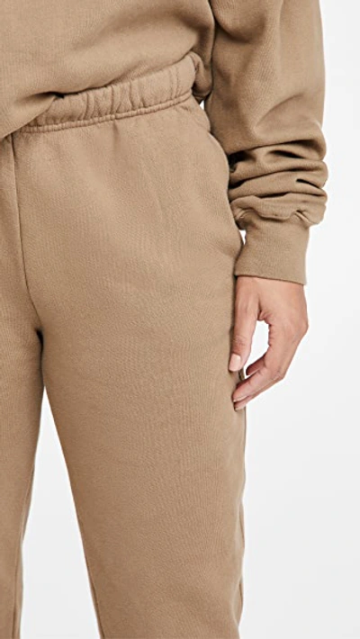 Shop Good American Active Boyfriend Sweatpants In Putty