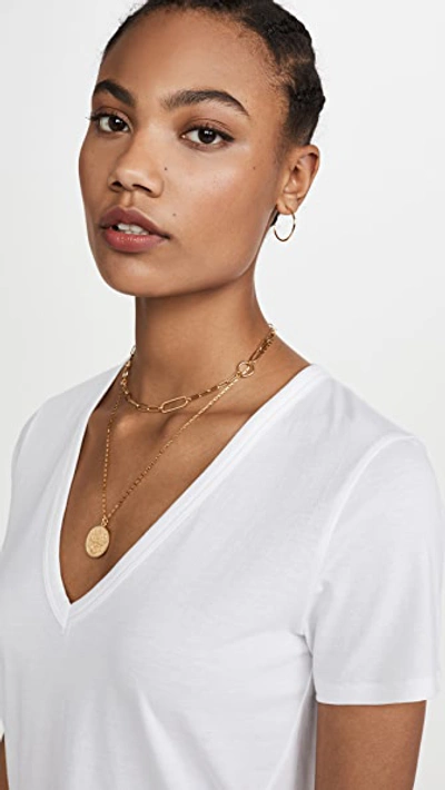 Veronica Beard Jean Cindy V Neck High Low Tee In White