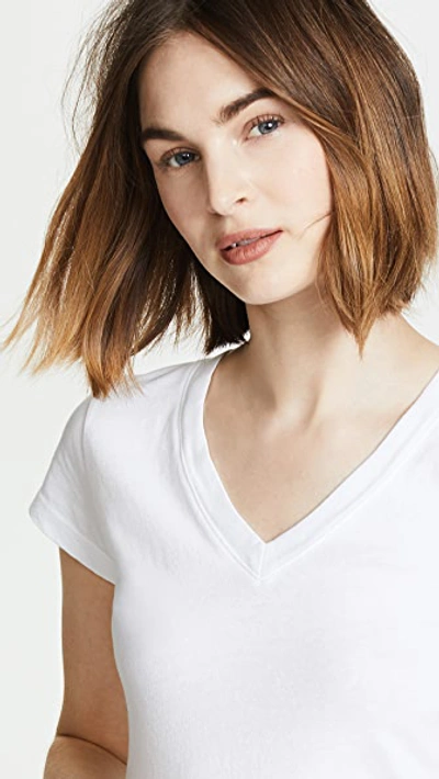 L Agence Becca V-neck Short-sleeve Tee In White
