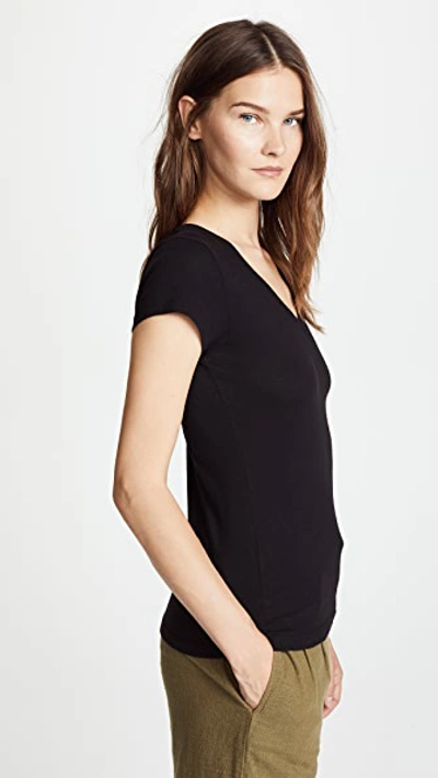 L'agence Becca Cotton V-neck Tee In Black